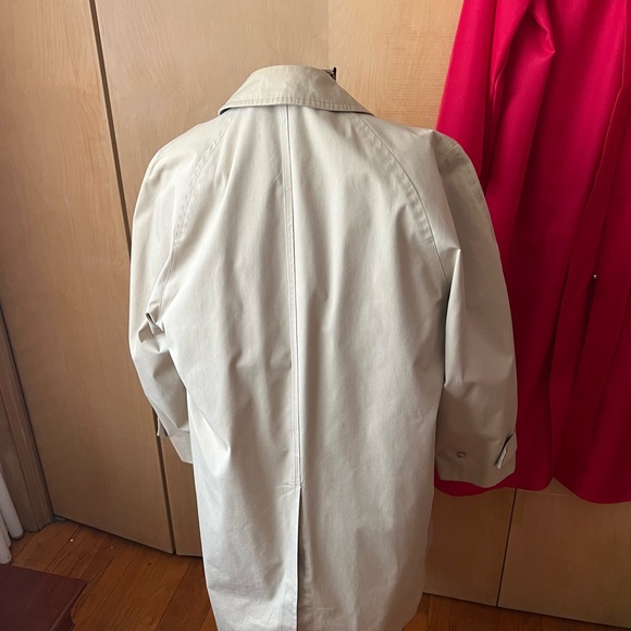 London Fog maincoat 38 short never worn! - Picture 4 of 8